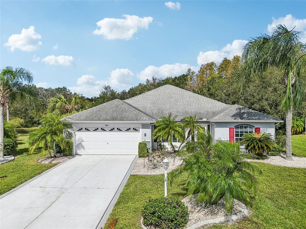 2204 N CREEK COURT SUN CITY CENTER, FL 33573