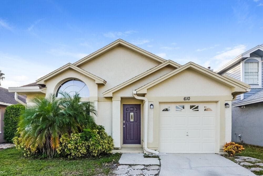 610 UPPERRIVER COURT ORLANDO, FL 32828