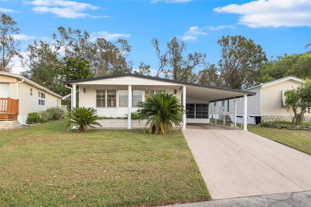 3524 CASTLE DRIVE ZEPHYRHILLS, FL 33540