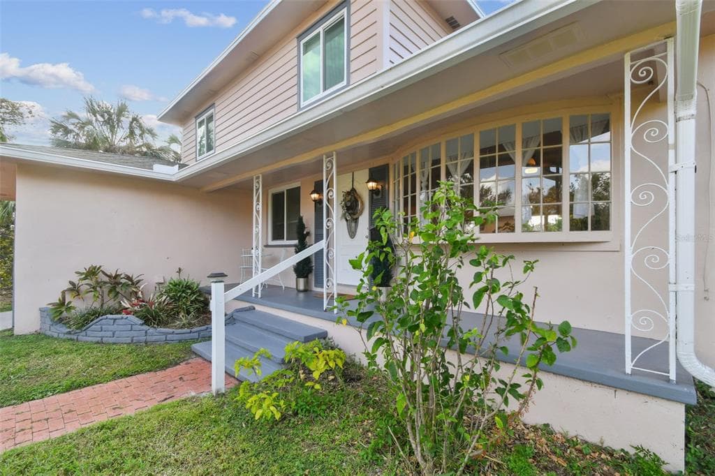2709 17TH STREET S ST PETERSBURG, FL 33712