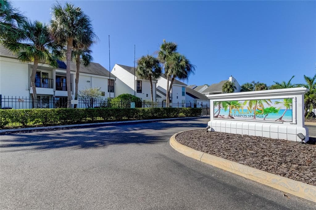 671 HAVEN PL UNIT 671 TARPON SPRINGS, FL 34689