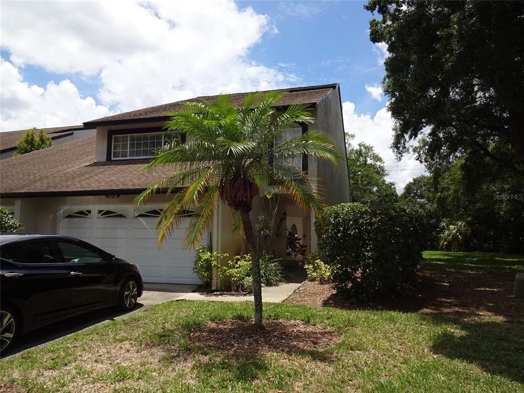 13936 CLUBHOUSE CIRCLE UNIT 13936 TAMPA, FL 33618