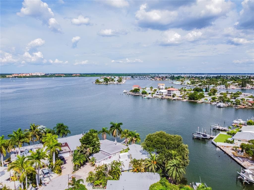 333 E MADEIRA AVENUE MADEIRA BEACH, FL 33708