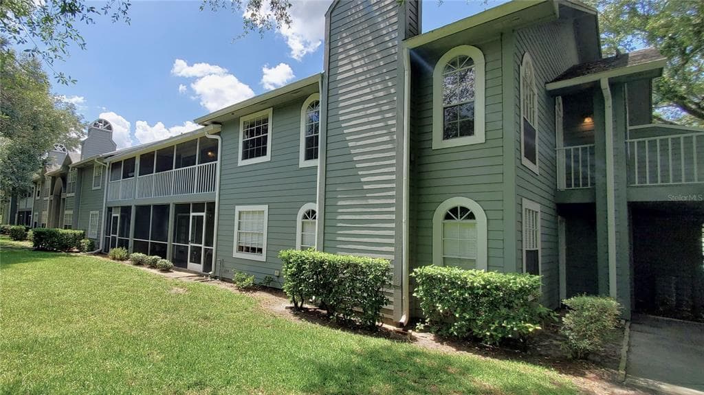 6001 LAKETREE LANE UNIT D TEMPLE TERRACE, FL 33617
