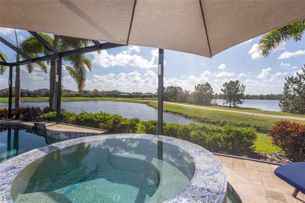 7319 HOURGLASS DRIVE APOLLO BEACH, FL 33572