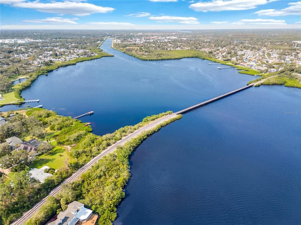 3508 SHORE DRIVE SAFETY HARBOR, FL 34695