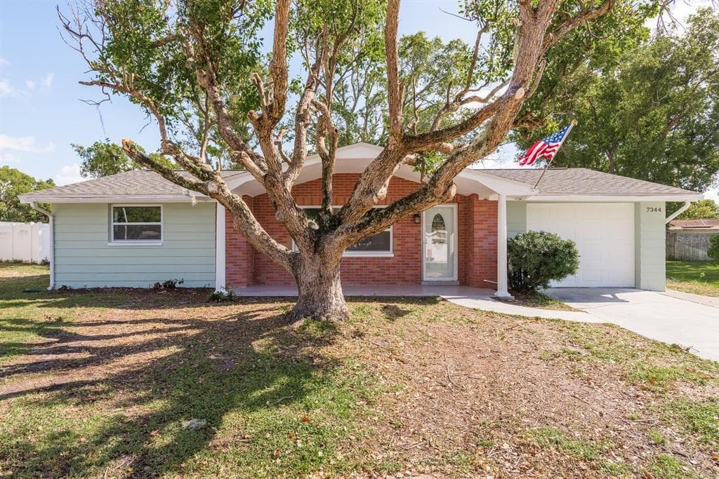 7344 LIVE OAK LANE NEW PORT RICHEY, FL 34653
