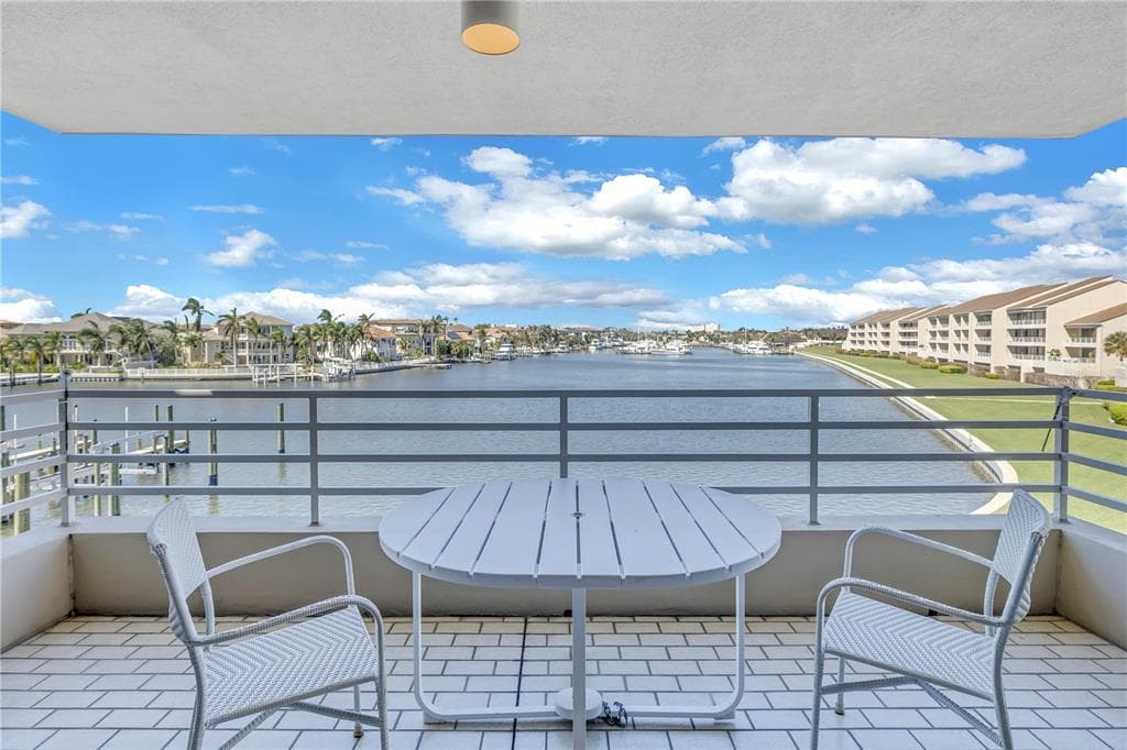 2775 KIPPS COLONY DRIVE S UNIT 206