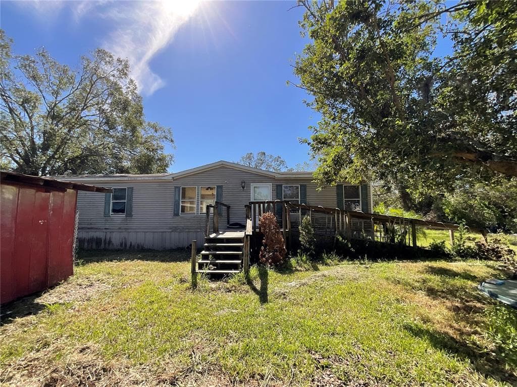 601 21ST AVENUE SE RUSKIN, FL 33570