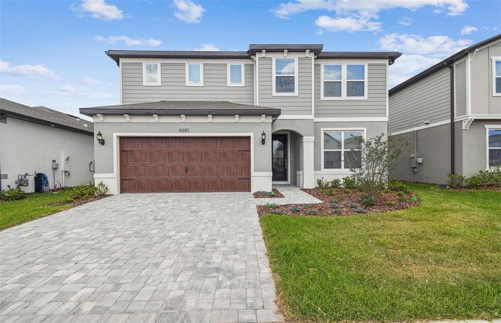 6681 MICHAEL FAVOR WAY WESLEY CHAPEL, FL 33545