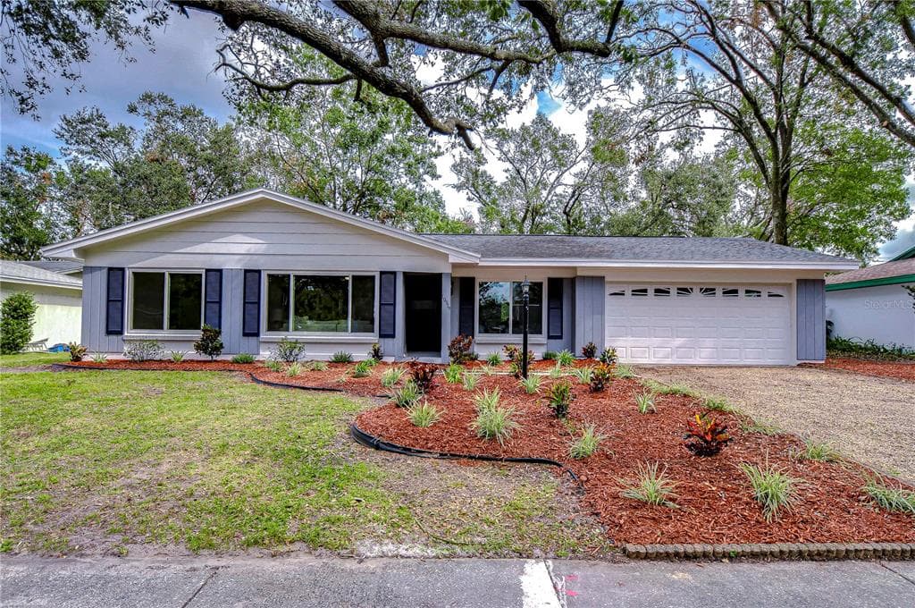 10919 ORANGE GROVE DRIVE TAMPA, FL 33618