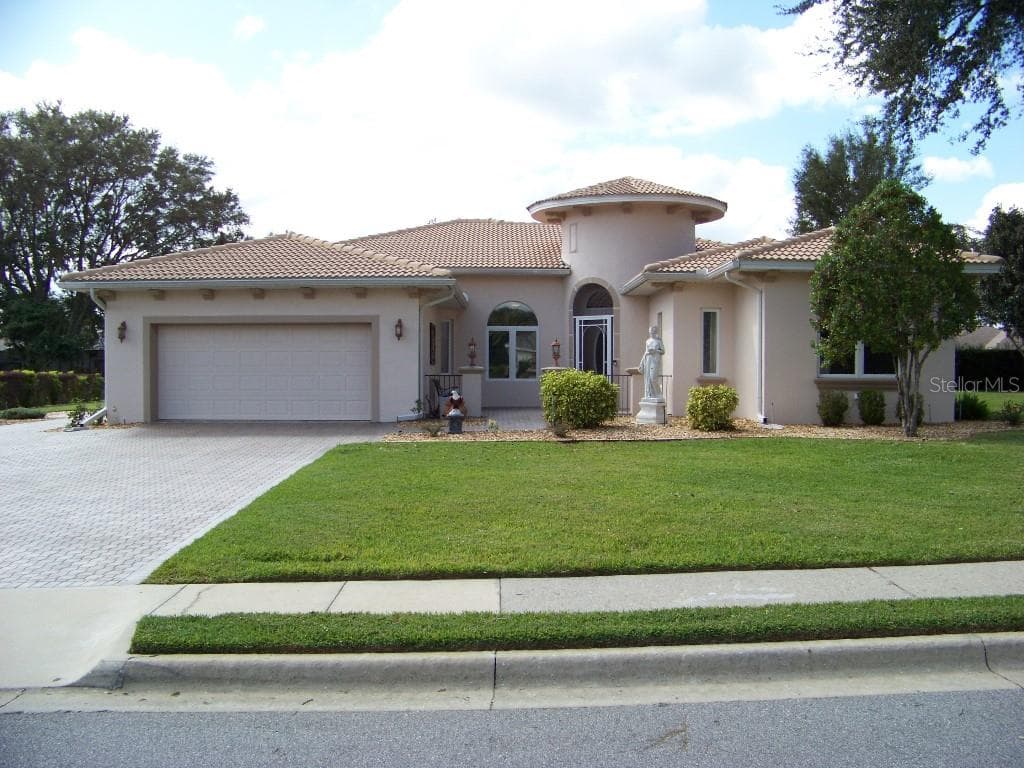 39215 TREELINE DRIVE LADY LAKE, FL 32159