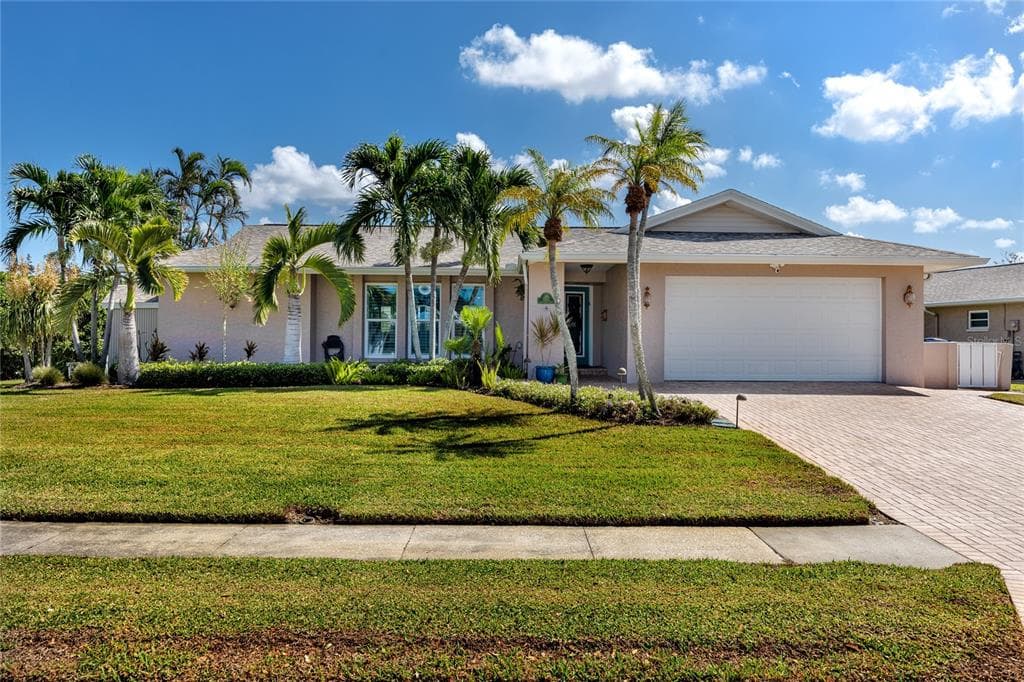 6911 GREENBRIER DRIVE SEMINOLE, FL 33777