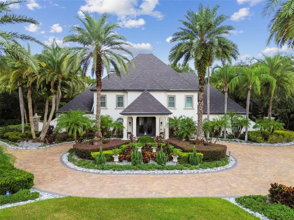 6211 EMMONS LANE TAMPA, FL 33647