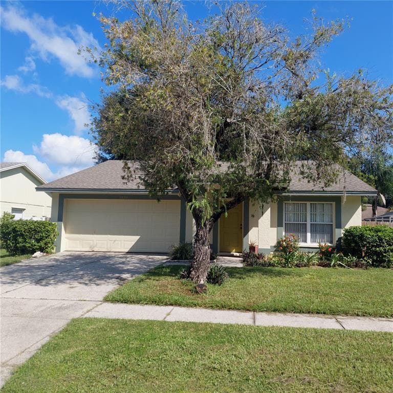 5830 TAYWOOD DRIVE TAMPA, FL 33624