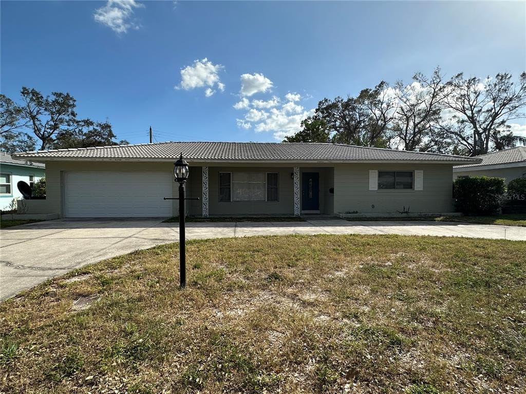 6218 6TH AVENUE S ST PETERSBURG, FL 33707