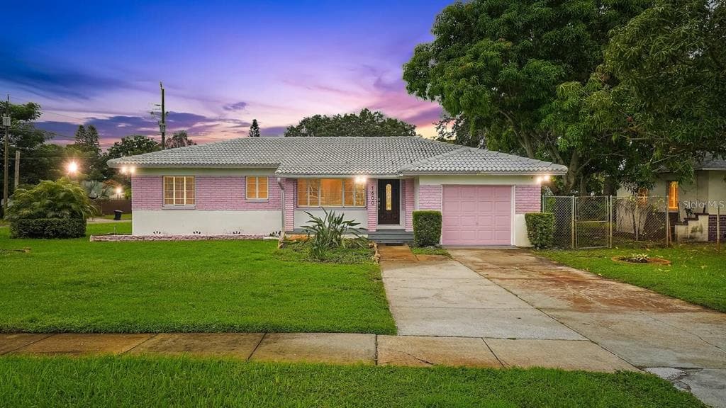 1600 26TH AVENUE S ST PETERSBURG, FL 33712