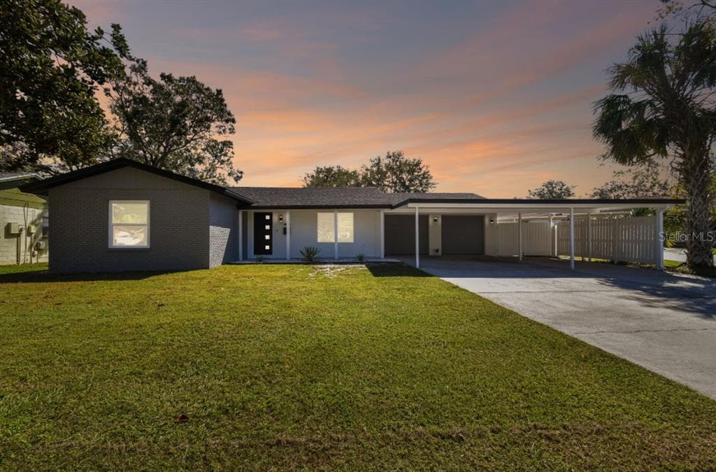 8514 WOODWICK COURT TAMPA, FL 33615