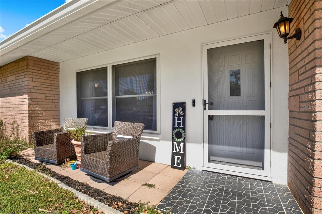 2874 SARAH DRIVE CLEARWATER, FL 33759