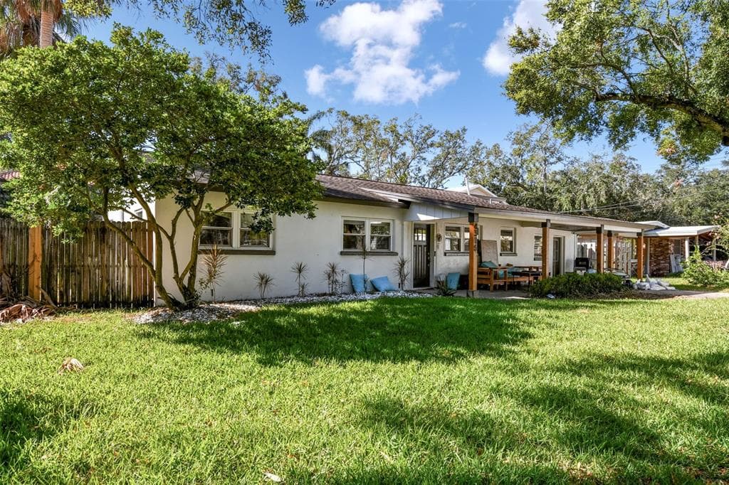 4316 W CORONA STREET TAMPA, FL 33629
