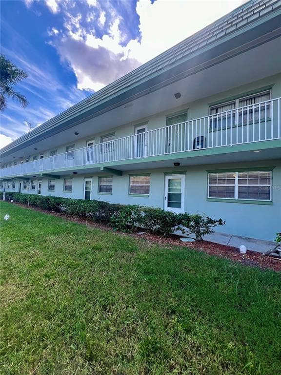 1433 S BELCHER ROAD UNIT E8 CLEARWATER, FL 33764