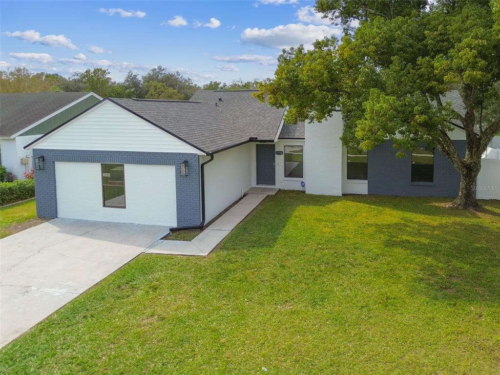 17714 CRANBROOK DRIVE LUTZ, FL 33549