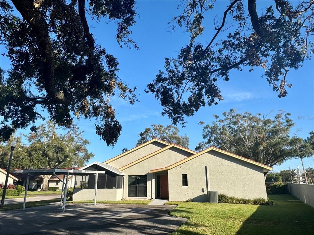 2288 CITRUS COURT CLEARWATER, FL 33763