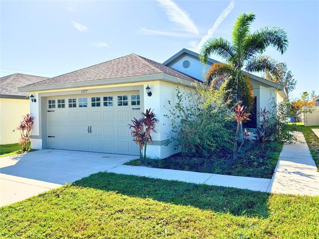 2277 CASPIAN DRIVE LAKELAND, FL 33805