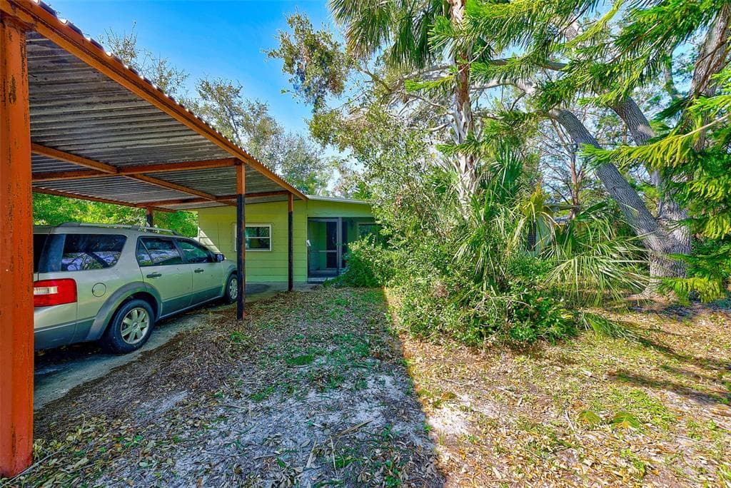 907 GULF VIEW BOULEVARD DUNEDIN, FL 34698