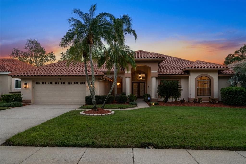 4944 SILVERTHORNE COURT OLDSMAR, FL 34677
