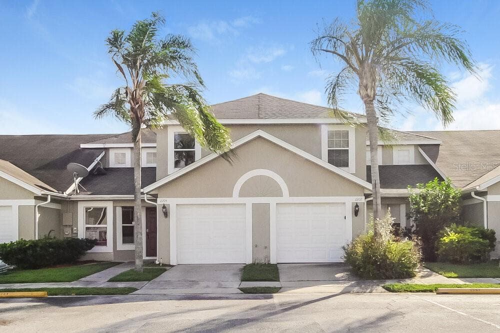 2202 CYPRESS KNEE LOOP KISSIMMEE, FL 34743