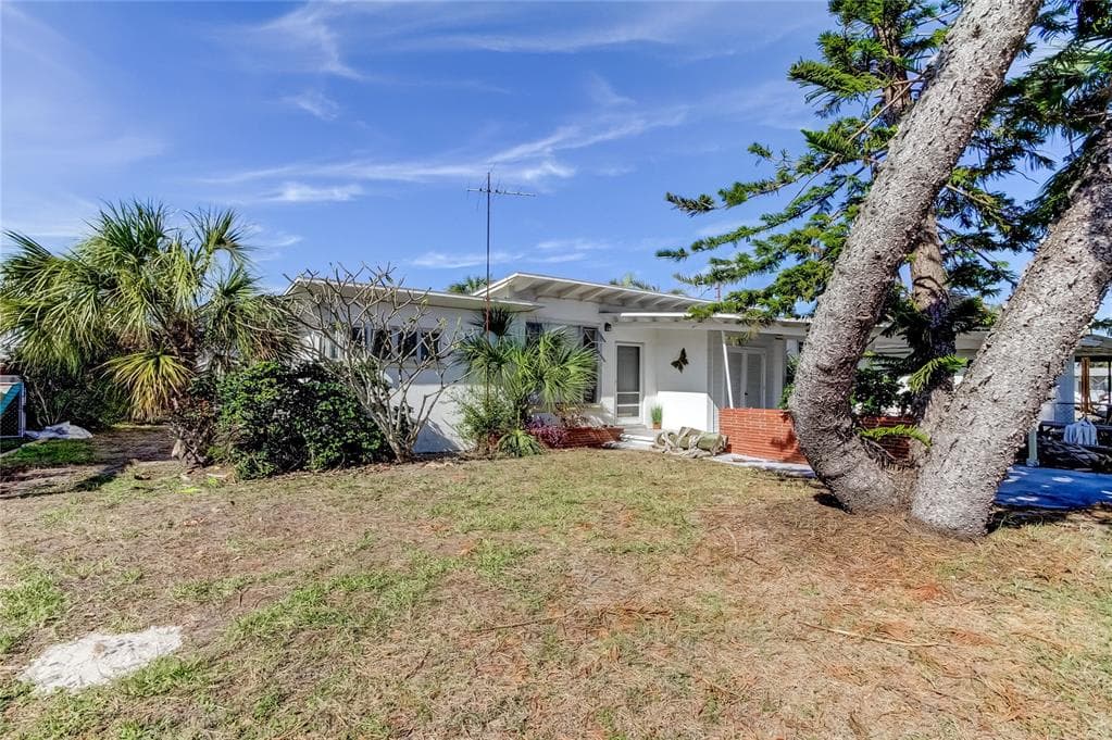 315 83 AVENUE ST PETE BEACH, FL 33706
