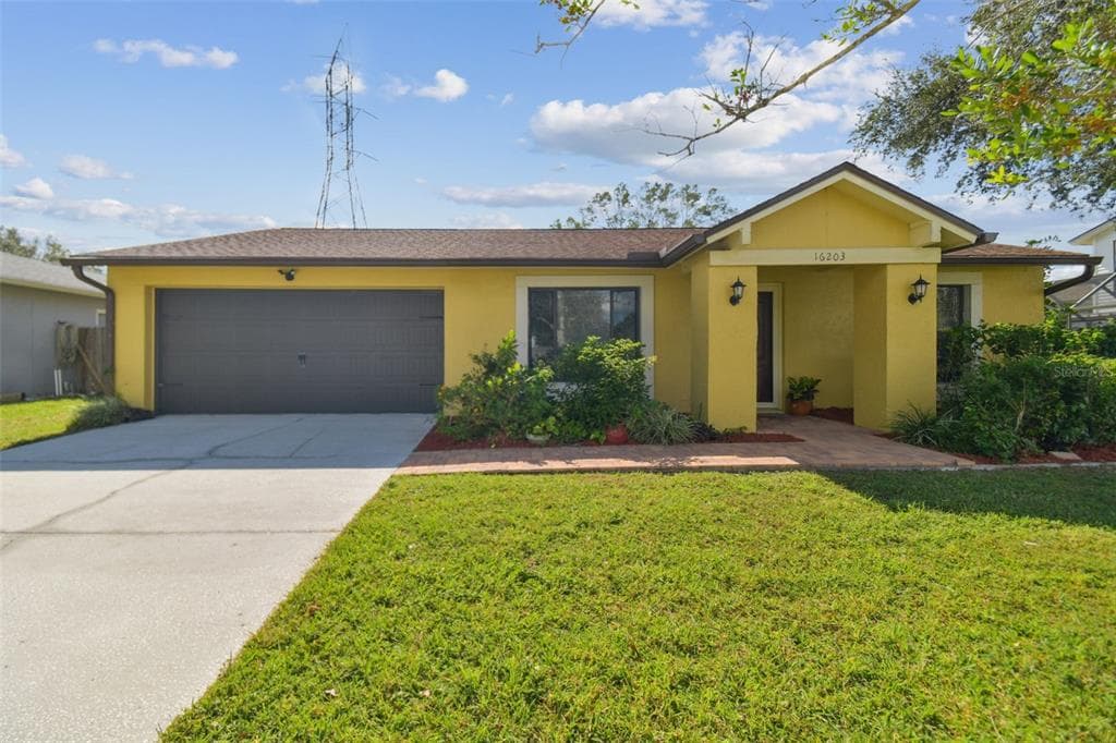 16203 SAWGRASS CIRCLE TAMPA, FL 33624