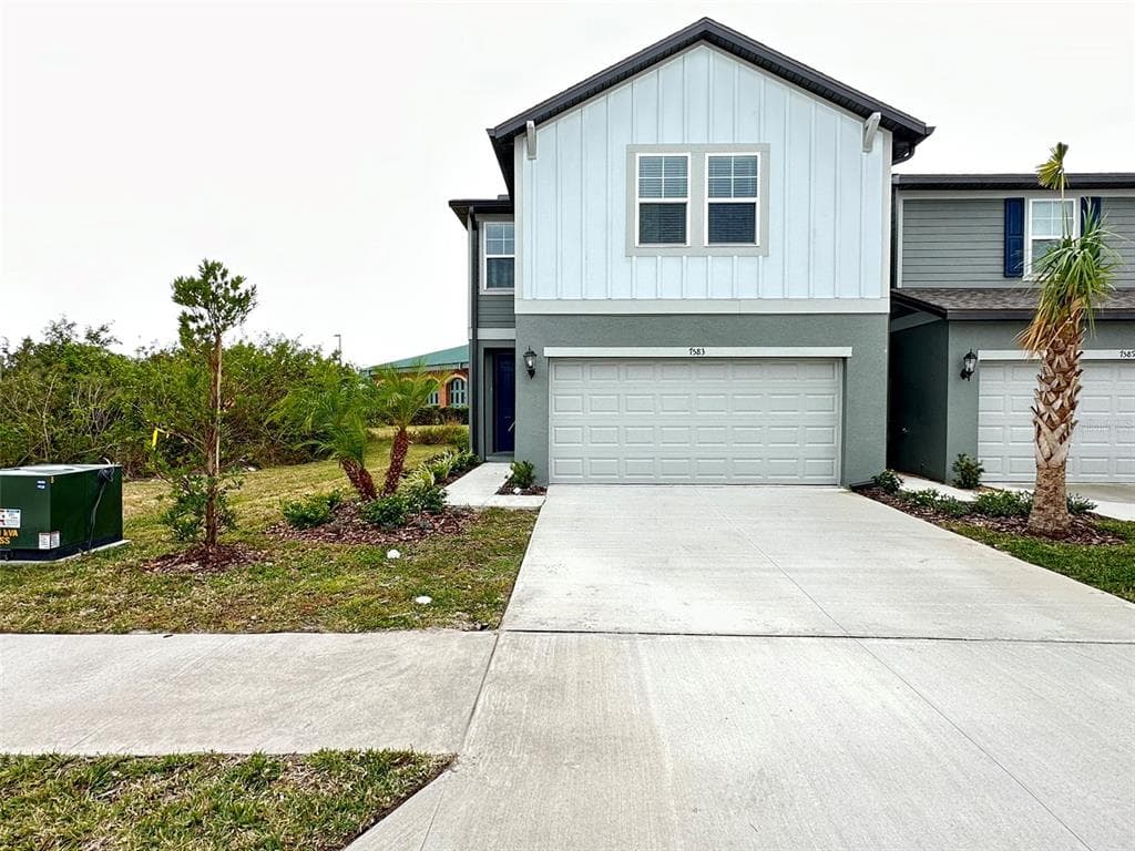 7583 MOMENTUM PARKWAY WESLEY CHAPEL, FL 33545