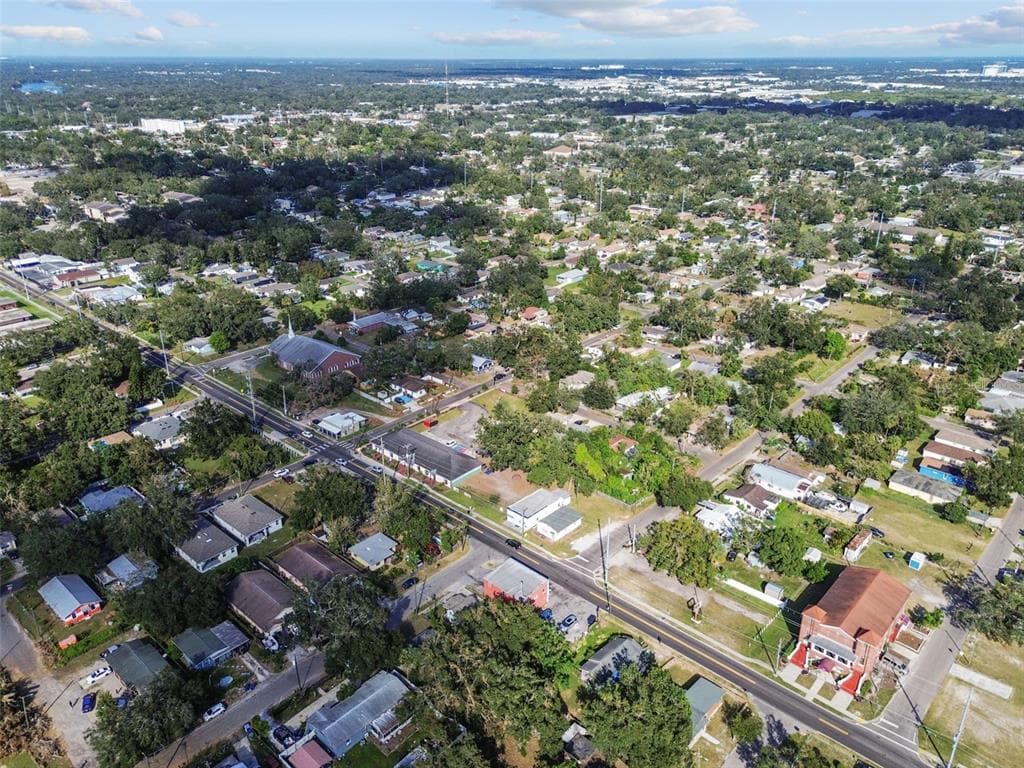 3307 E GENESEE STREET TAMPA, FL 33610