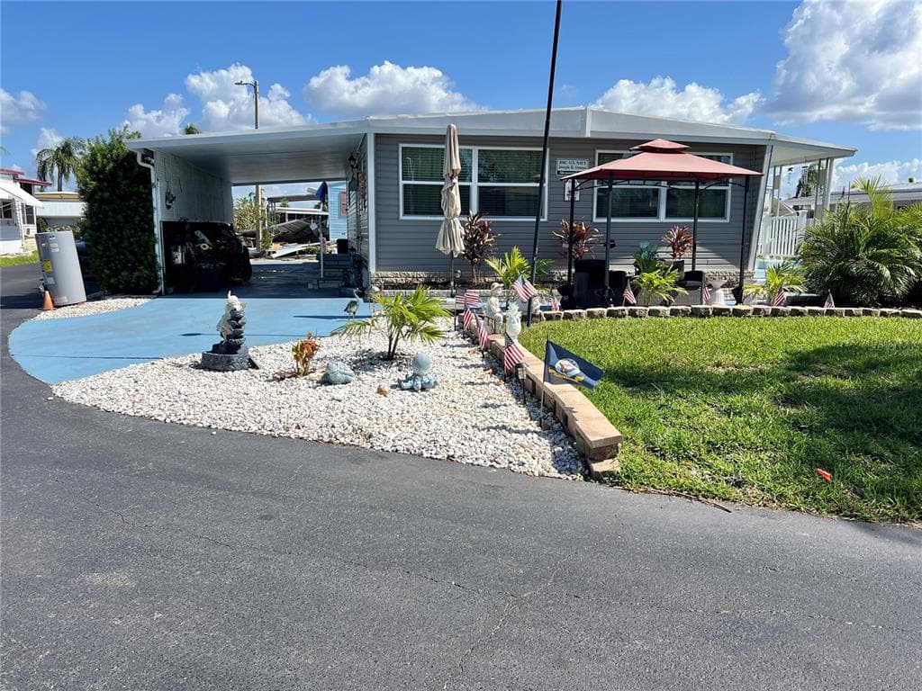 7165 MOUNT GEORGETOWN DRIVE NE UNIT 571 ST PETERSBURG, FL 33702
