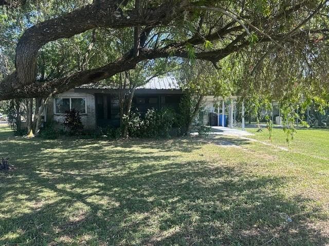 912 N FORBES ROAD PLANT CITY, FL 33566