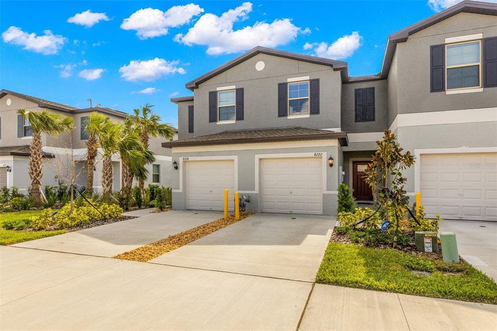 8222 CORNER PINE WAY NEW PORT RICHEY, FL 34655