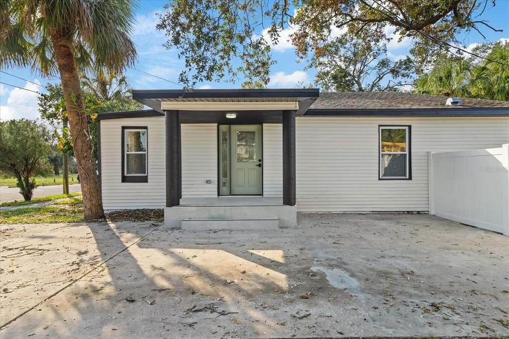 1935 7TH AVENUE S ST PETERSBURG, FL 33712
