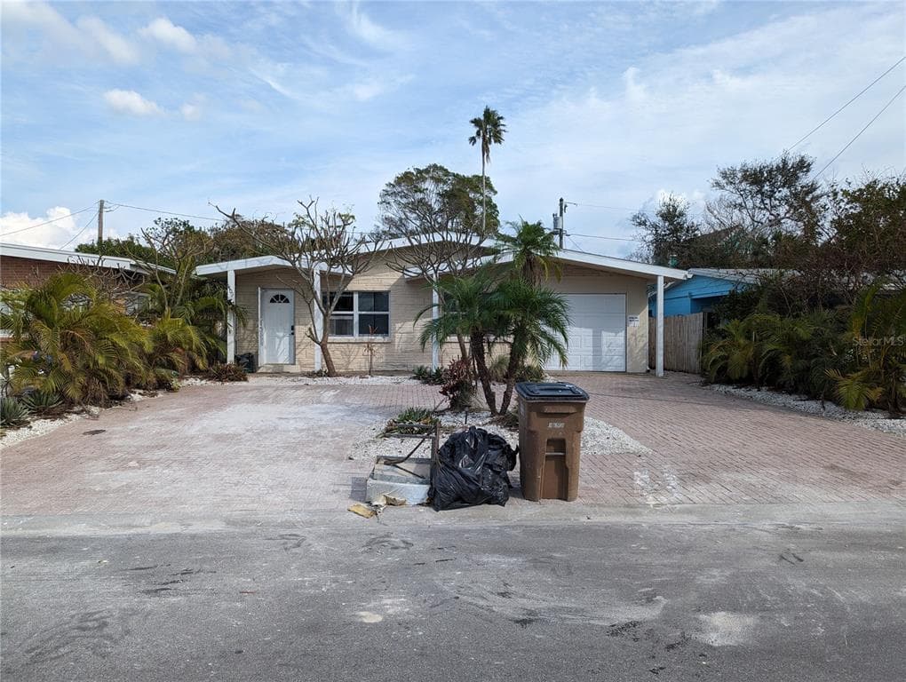 1403 BAY PINE BOULEVARD INDIAN ROCKS BEACH, FL 33785