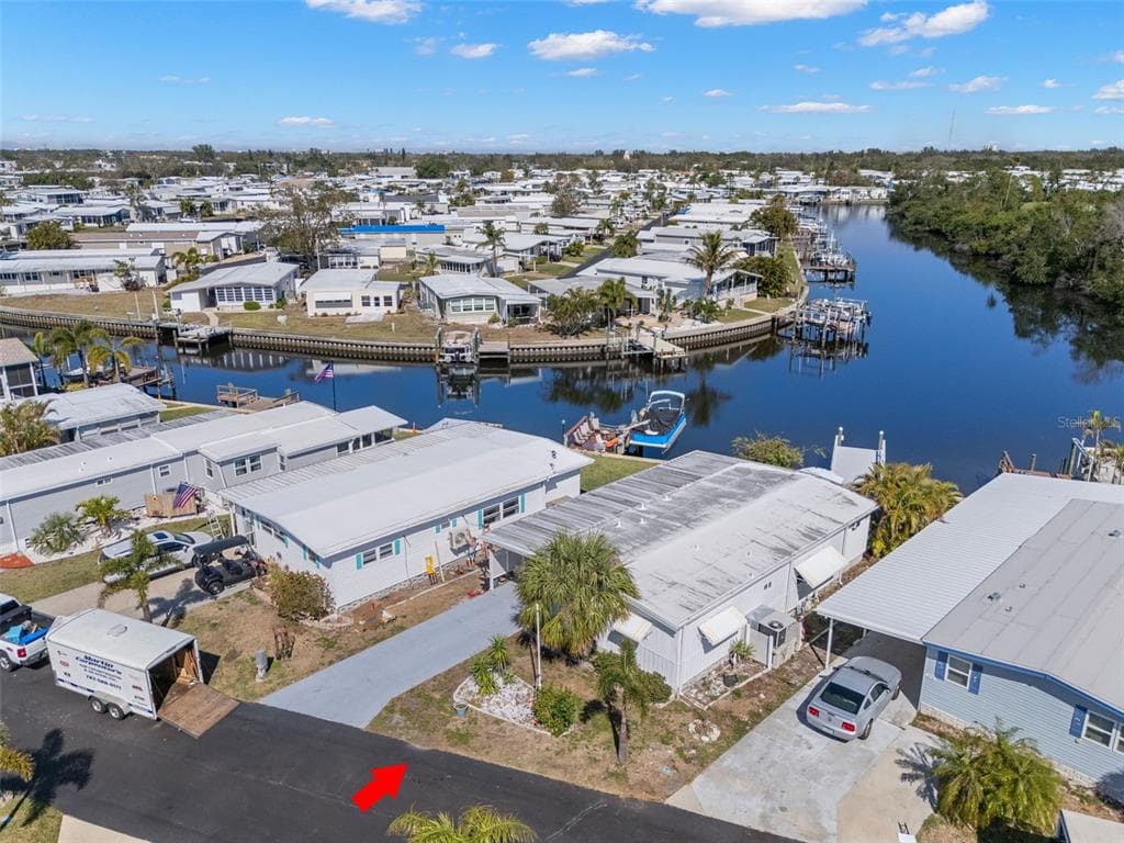 363 MOUNT RICHMOND AVENUE NE UNIT 341 ST PETERSBURG, FL 33702