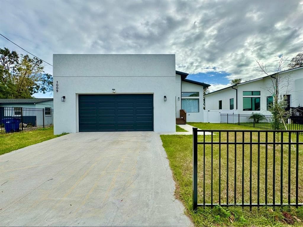 1009 E 109TH AVENUE TAMPA, FL 33612