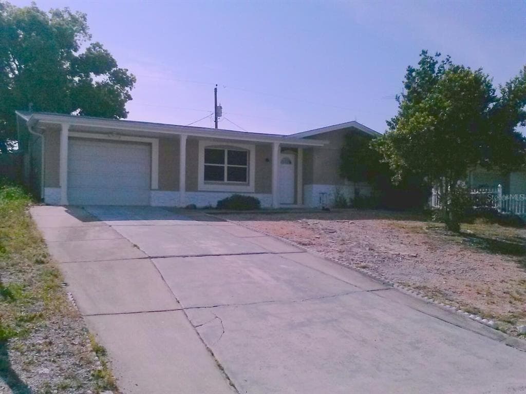 3403 BRIAR CLIFF DRIVE HOLIDAY, FL 34691