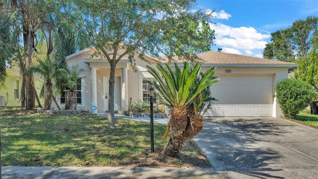 137 DIAMOND RIDGE BOULEVARD AUBURNDALE, FL 33823