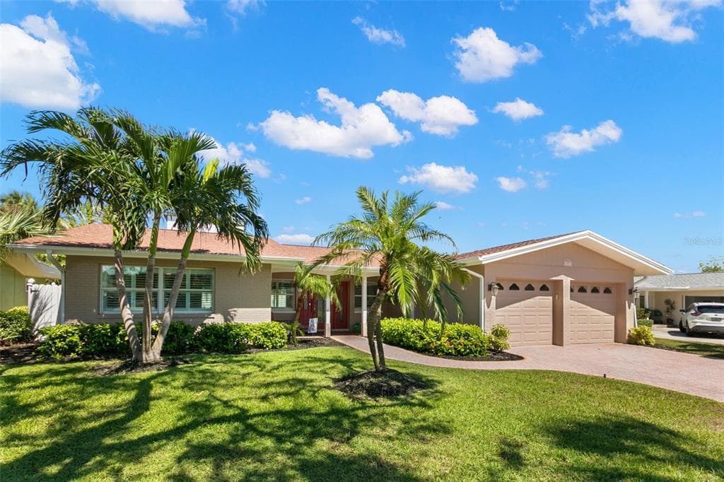 237 2ND STREET W TIERRA VERDE, FL 33715