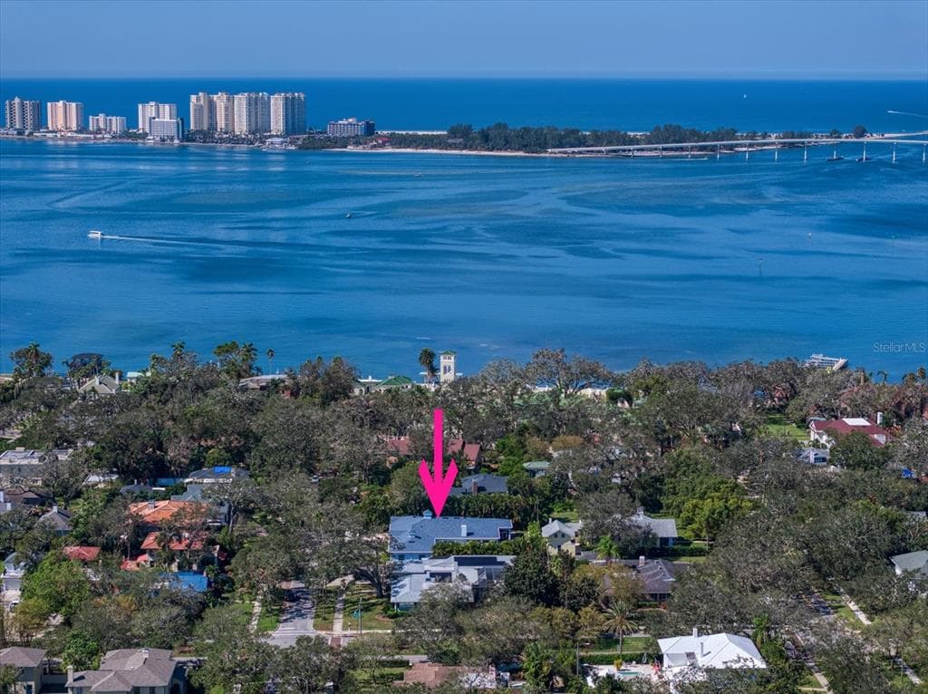 316 JASMINE WAY CLEARWATER, FL 33756