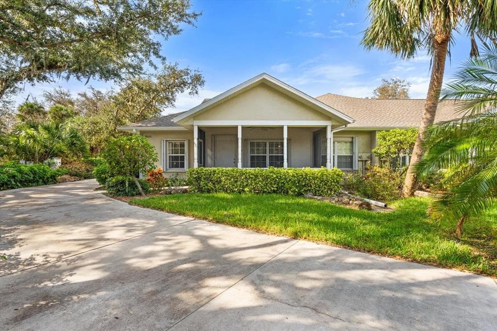 19553 BENT OAK COURT PORT CHARLOTTE, FL 33948