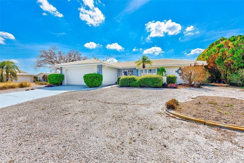 43 WINDSOR DRIVE ENGLEWOOD, FL 34223