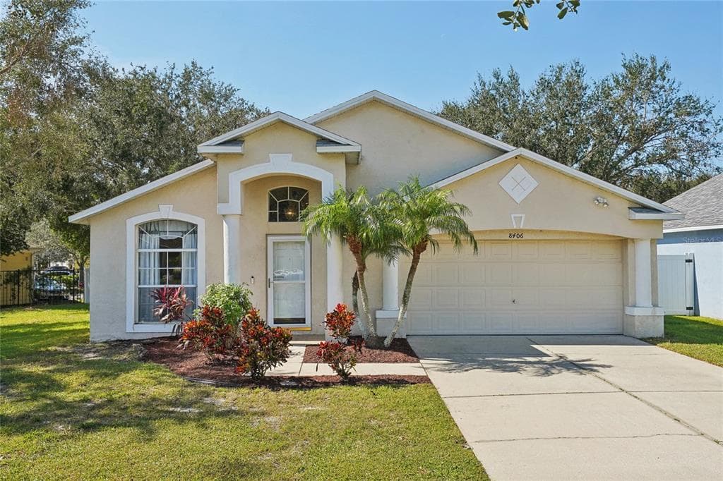 8406 POYDRAS LANE TAMPA, FL 33635