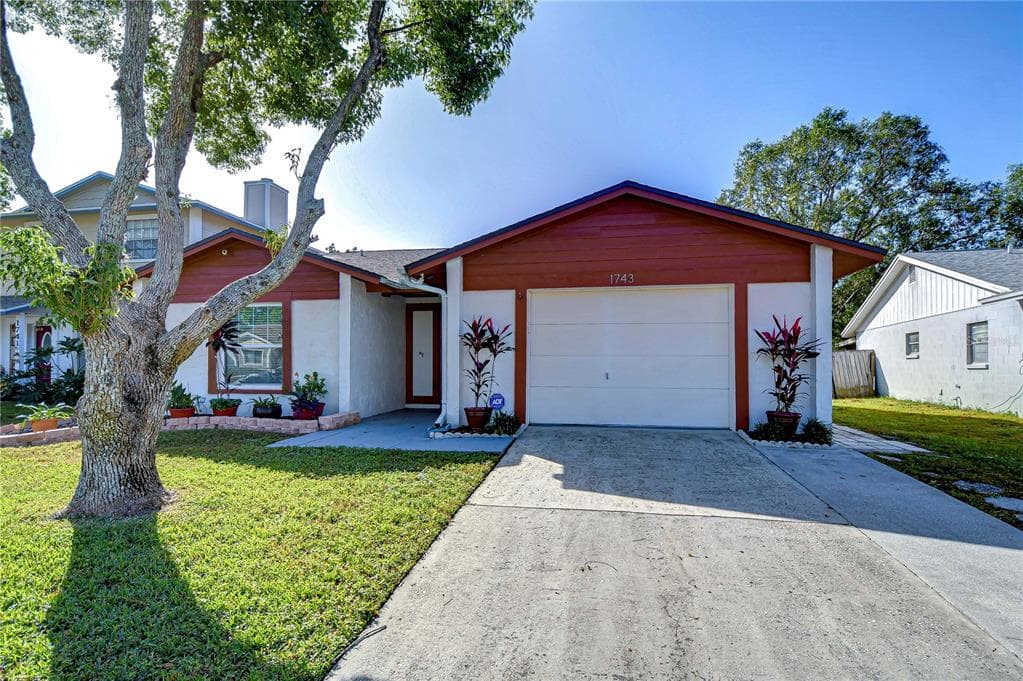 1743 LAKEVIEW VILLAGE DRIVE BRANDON, FL 33510